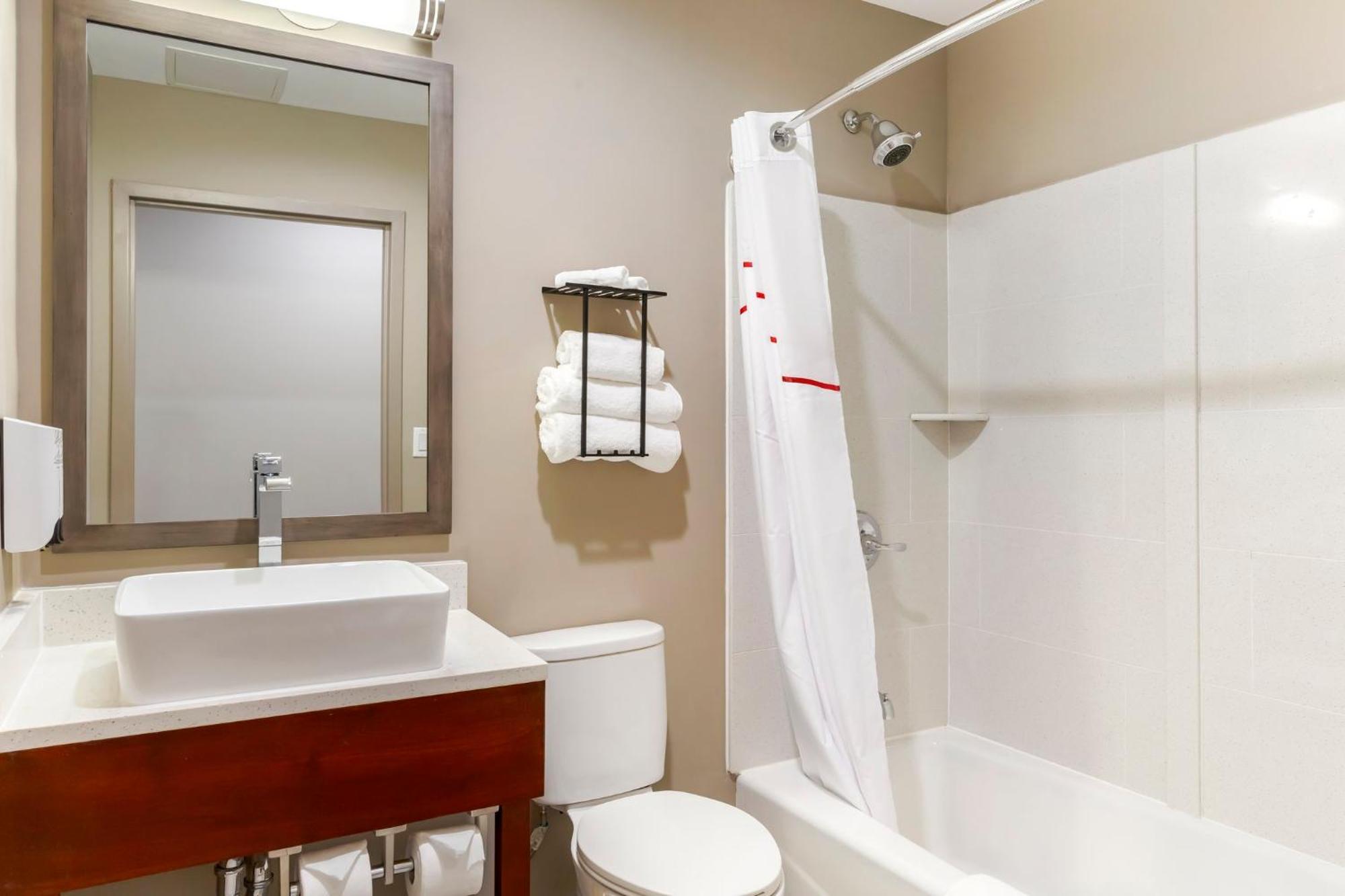 Red Roof Inn Plus Jamaica, Ny - Jfk Airport نيو يورك المظهر الخارجي الصورة